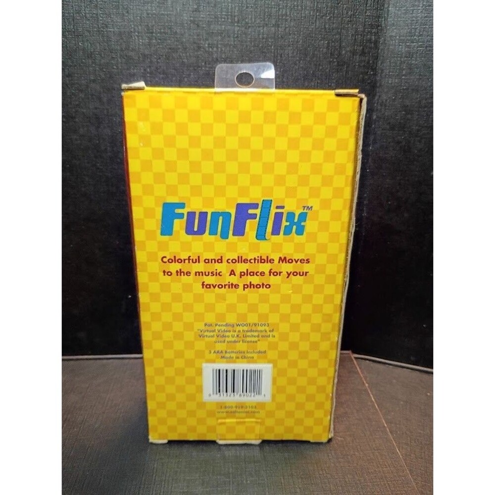 Fun Flix Insert Dog Photo Aninimated Musical Picture Frame By Virtual Video U.K. - Picture 3 of 6